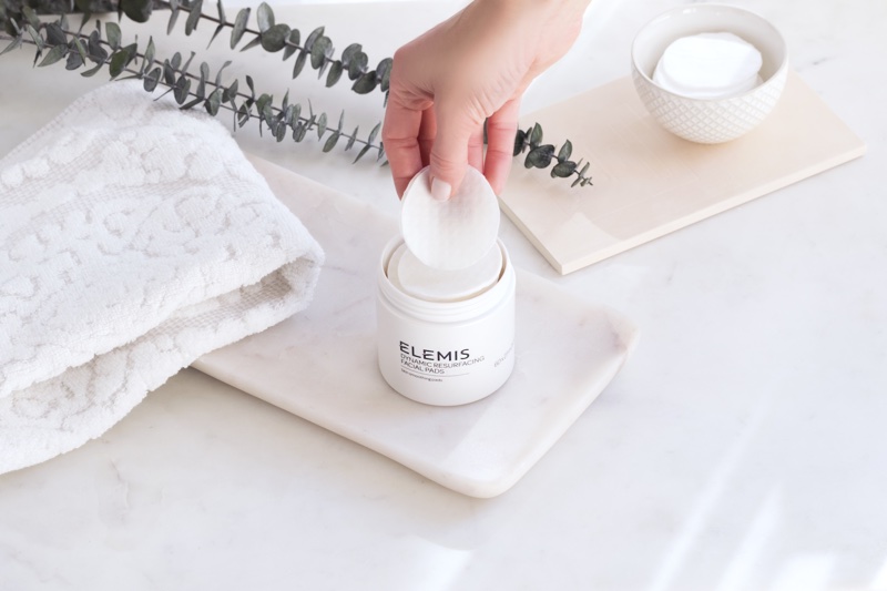 Elemis launches dual-action Dynamic Resurfacing Facial Pads 