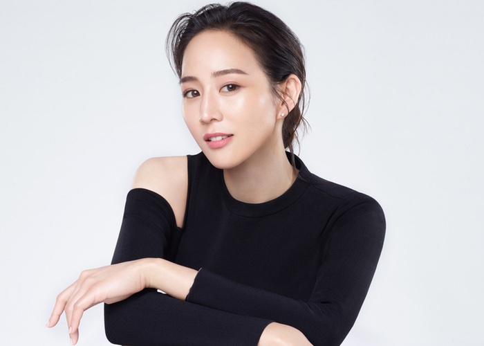 Elizabeth Arden has signed this actress as its first-ever Asia Ambassador