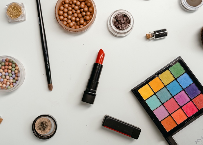 EU Commission extends list of hazardous chemicals for cosmetics
