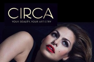 Eva Mendes turns hand to colour cosmetics