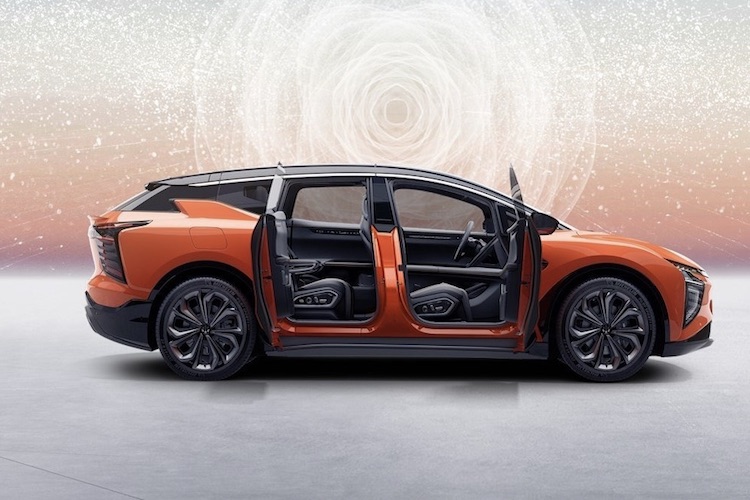 Fast cars and fragrance: Givaudan partners with electric vehicle brand HiPhi to unlock perfume possibilities