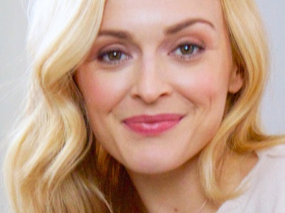 Fearne Cotton partners with bareMinerals on #bareTruth video series
