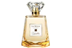 Former TOWIE star launches debut scent