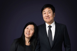 Founders of bankrupt Forever 21 sell assets and suffer billion dollar loss 
