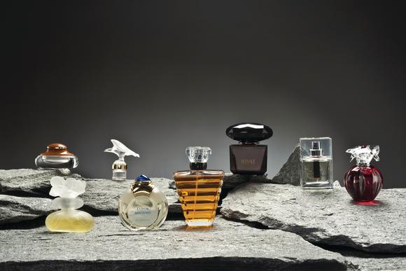 Fragrance bottles - The collectors 