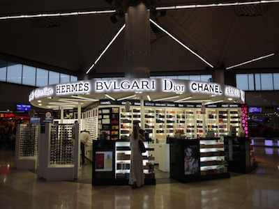 Fragrance specialist badges awarded for Christmas 