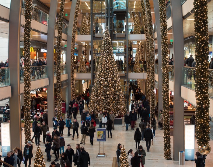 Fragrance to boost US beauty sales in the run up to Christmas 