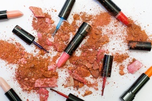 France tackles surplus consumer goods issue with draft anti-waste law