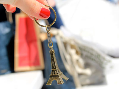 French retailers divided ahead of Sunday trading law shake up