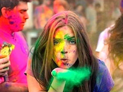 French YouTube vloggers outperform beauty websites