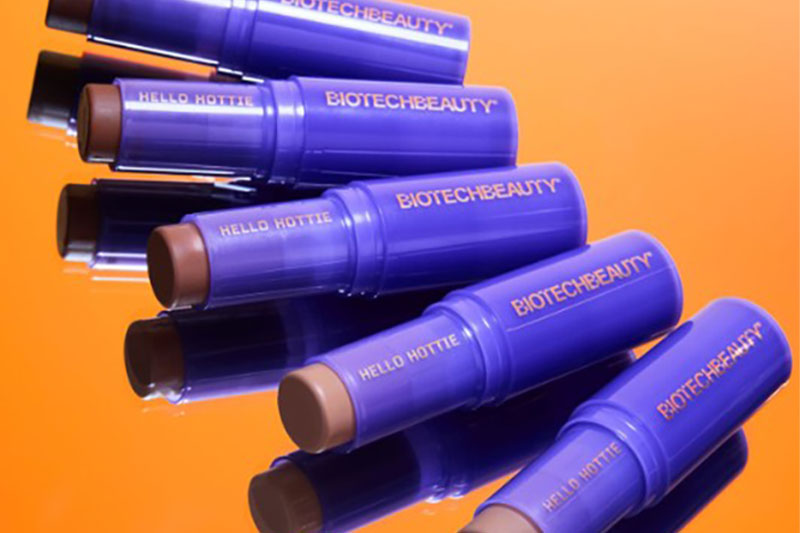 From 'brontouring' to 'blonzing': Is bronzer the new blush?