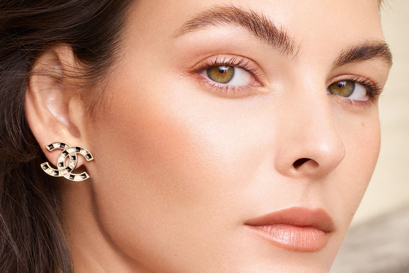 From 'brontouring' to 'blonzing': Is bronzer the new blush?