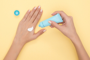 Givaudan to purchase AmSilk's cosmetics business 
