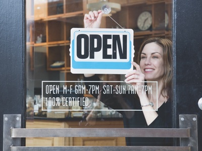 Global retailers unphased by threat of e-commerce