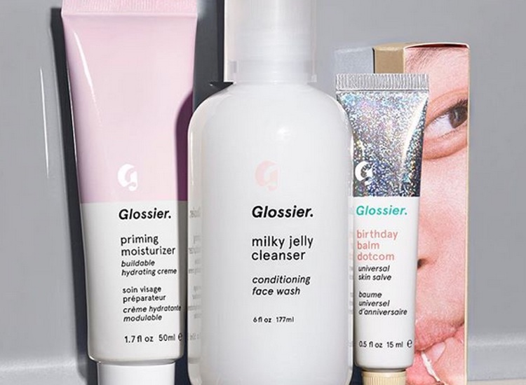 Glossier raises $52m to create ‘world’s best’ shopping experience 
