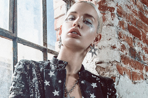 Glow make-up trend boosts dull UK category sales 
