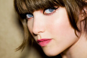 Grace Hartzel signed to star in Signorina video campaign