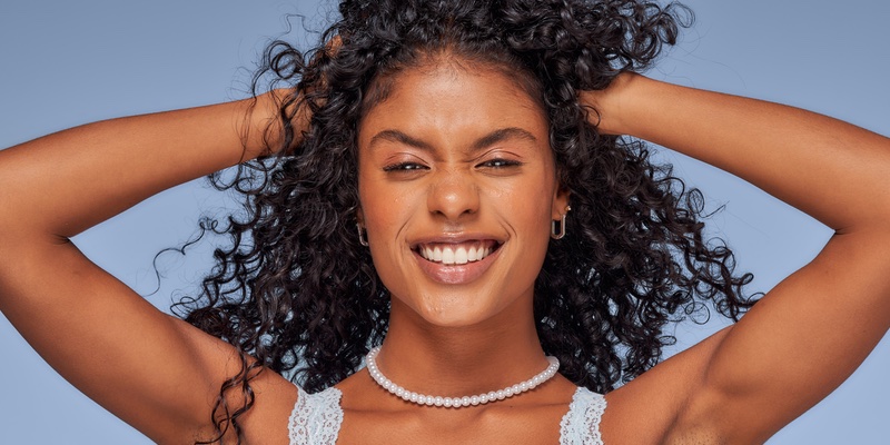Hair Proud offers free haircuts to homeless young adults in the US