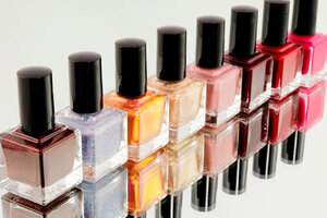 Health fears fuel demand for TPHP-free nail polish