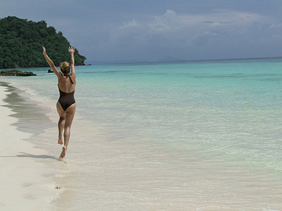 Help your customers feel confident with holiday-ready legs and feet