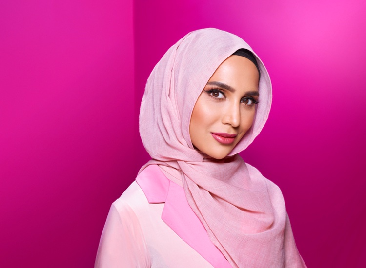 Hijab-wearing L’Oréal Paris hair ambassador steps down over anti-Israel tweets
