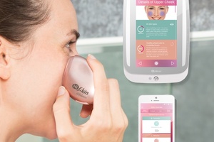 HiMirror reveals new handy digital skin care device 