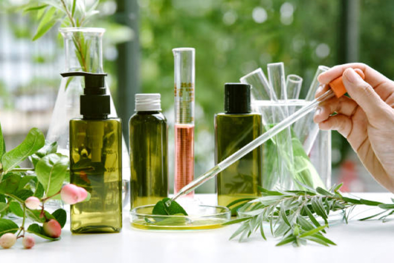 How is Statfold different from other cosmetic manufacturers?