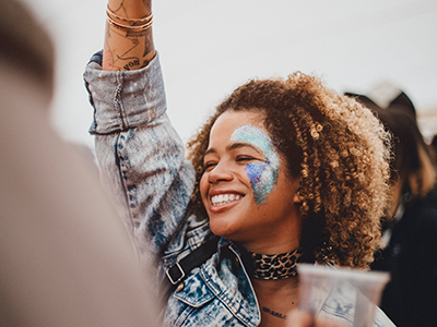 How to achieve the festival glitter look this summer