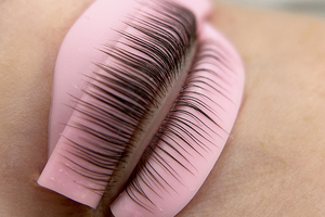 How to choose the right lash shield size for your lash lift treatment