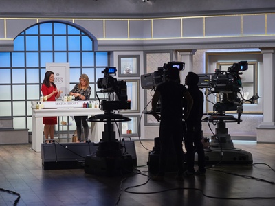 How to present beauty products live on QVC
