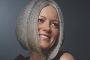 How to sell mature beauty