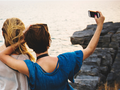 How to spot a fake beauty influencer