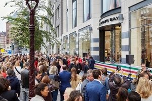 Hudson’s Bay opens first store outside of Canada 
