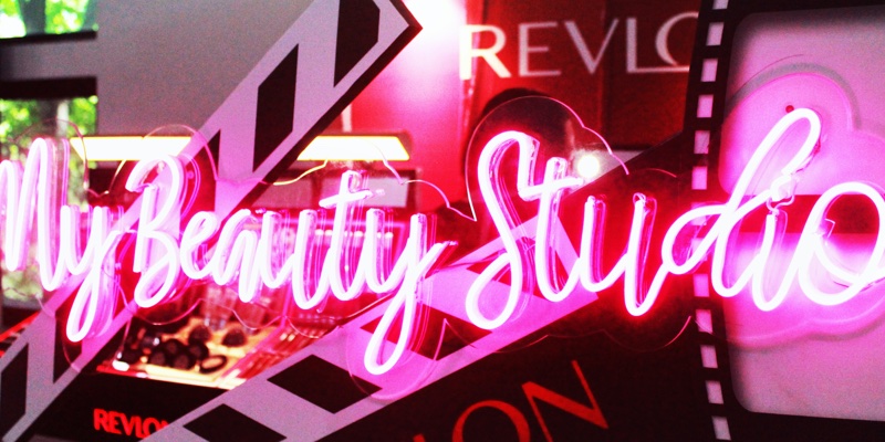 India’s Reliance Industries circles Revlon for buyout 

