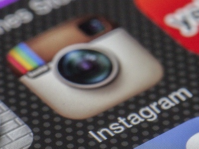 Instagram launches new multiple image feature