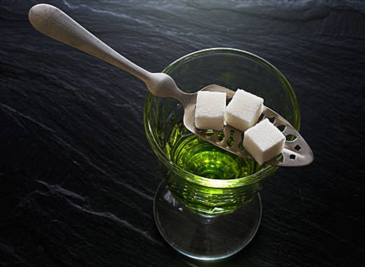 Is perfumery embracing the green fairy?