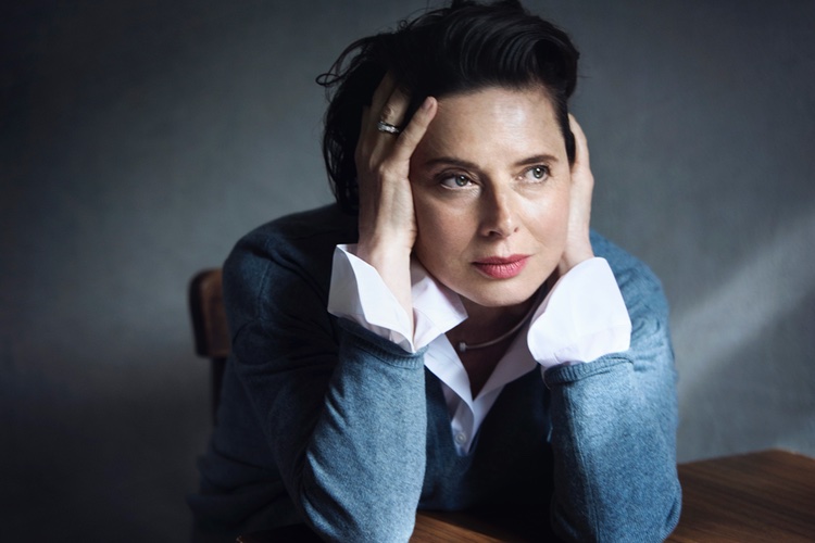 Isabella Rossellini returns to Lancôme after 21 year absence 