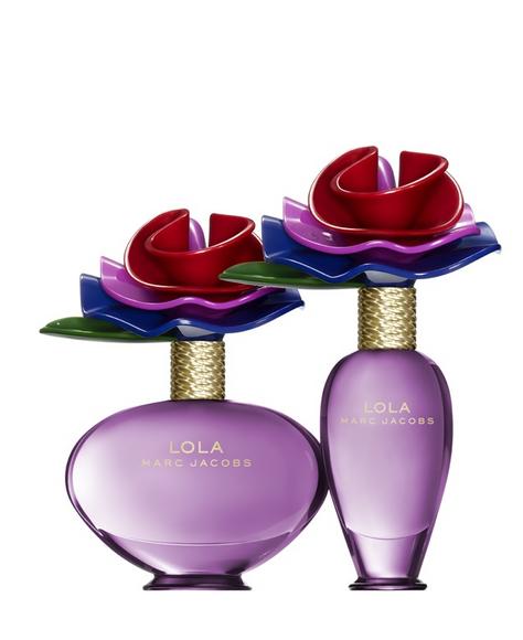 Jackel blossoms with Lola cap