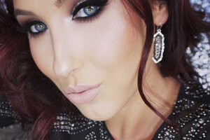 Jaclyn Hill 'overwhelmed' by support for new make-up line
