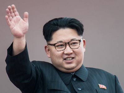 Kim Jong Un visits Pyongyang Cosmetics Factory
