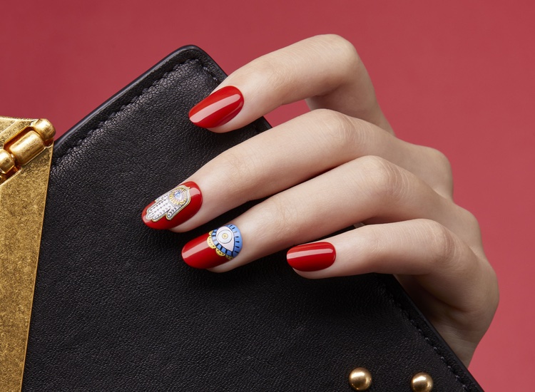 KISS nails it with new alice + olivia collaboration 
