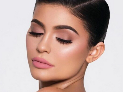 Kylie Cosmetics is launching a Topshop pop-up 