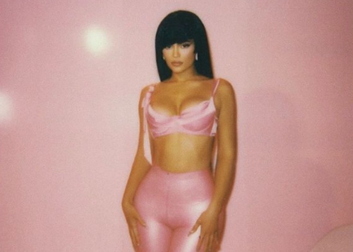 Kylie Cosmetics teases beauty overhaul by deleting all Instagram posts
