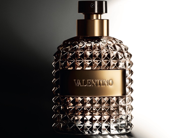 L’Oréal and Valentino sign fragrance and beauty licence deal 
