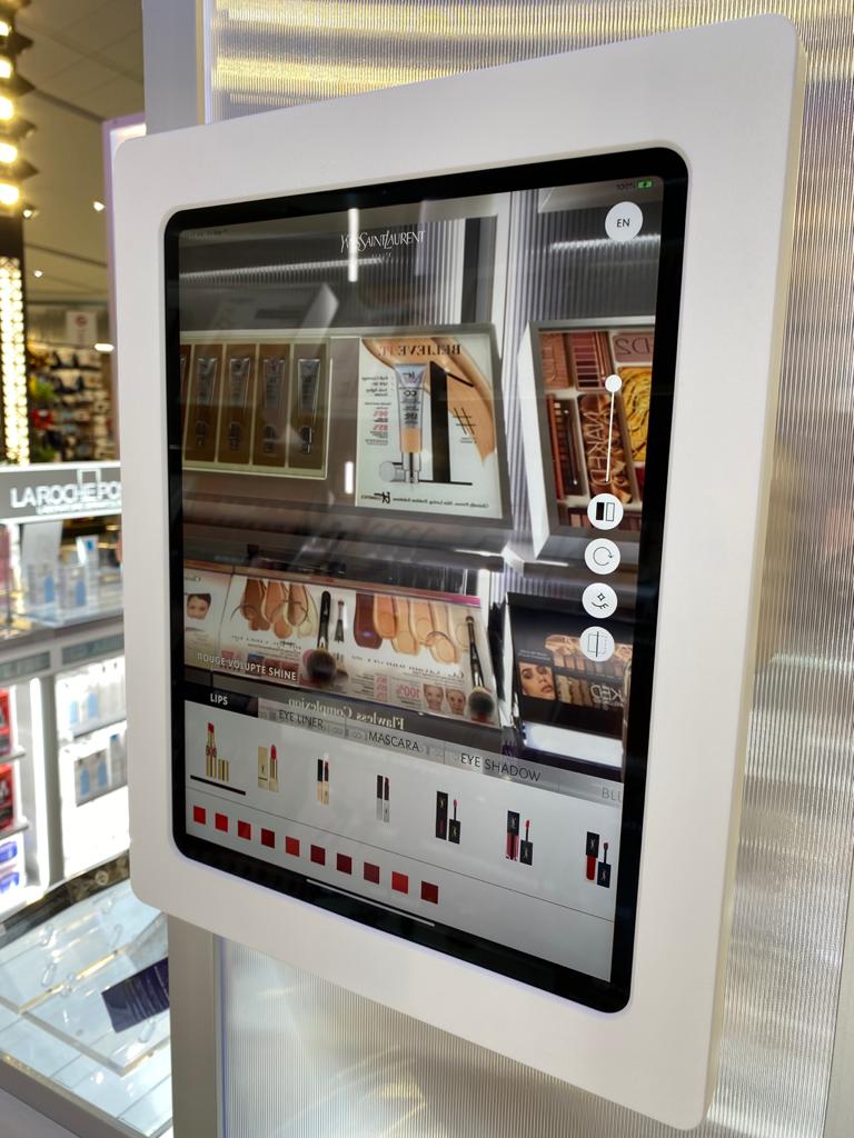 L’Oréal links up with New York’s LaGuardia airport for new beauty travel retail venture 


