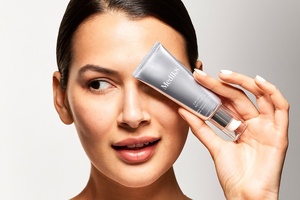 L’Oréal rumoured to be setting up €1 billion deal to acquire Medik8