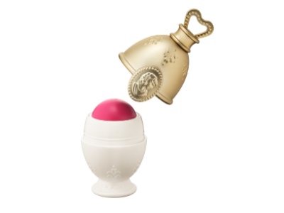 Ladurée makes French make-up debut