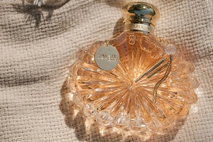 Lalique Group signs Superdry fragrance licensing agreement 
