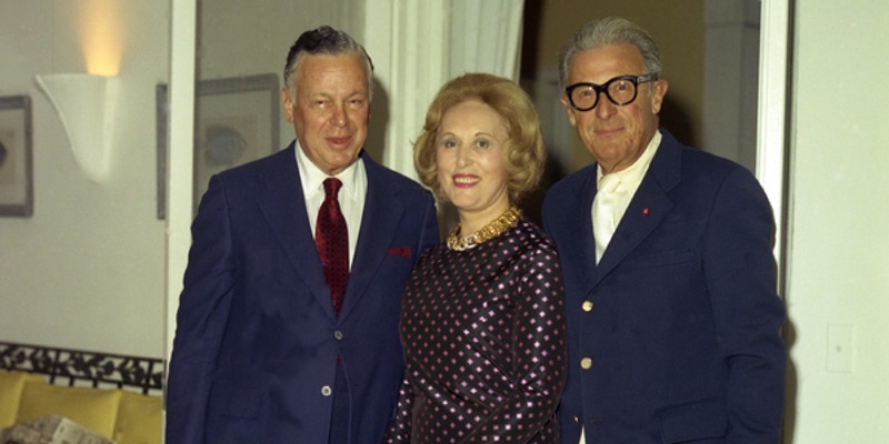 Lauder family pledges $200 million to the development of drugs to treat Alzheimer's