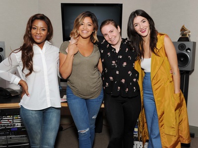 Lena Dunham records podcast with Clinique